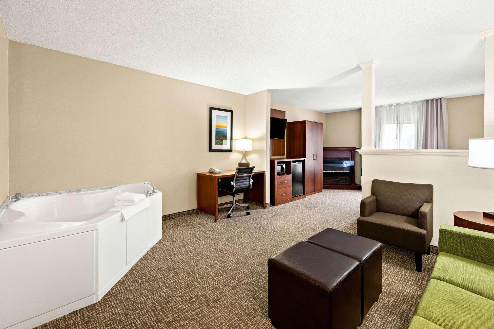 Comfort Suites Abingdon I-81 Extérieur photo